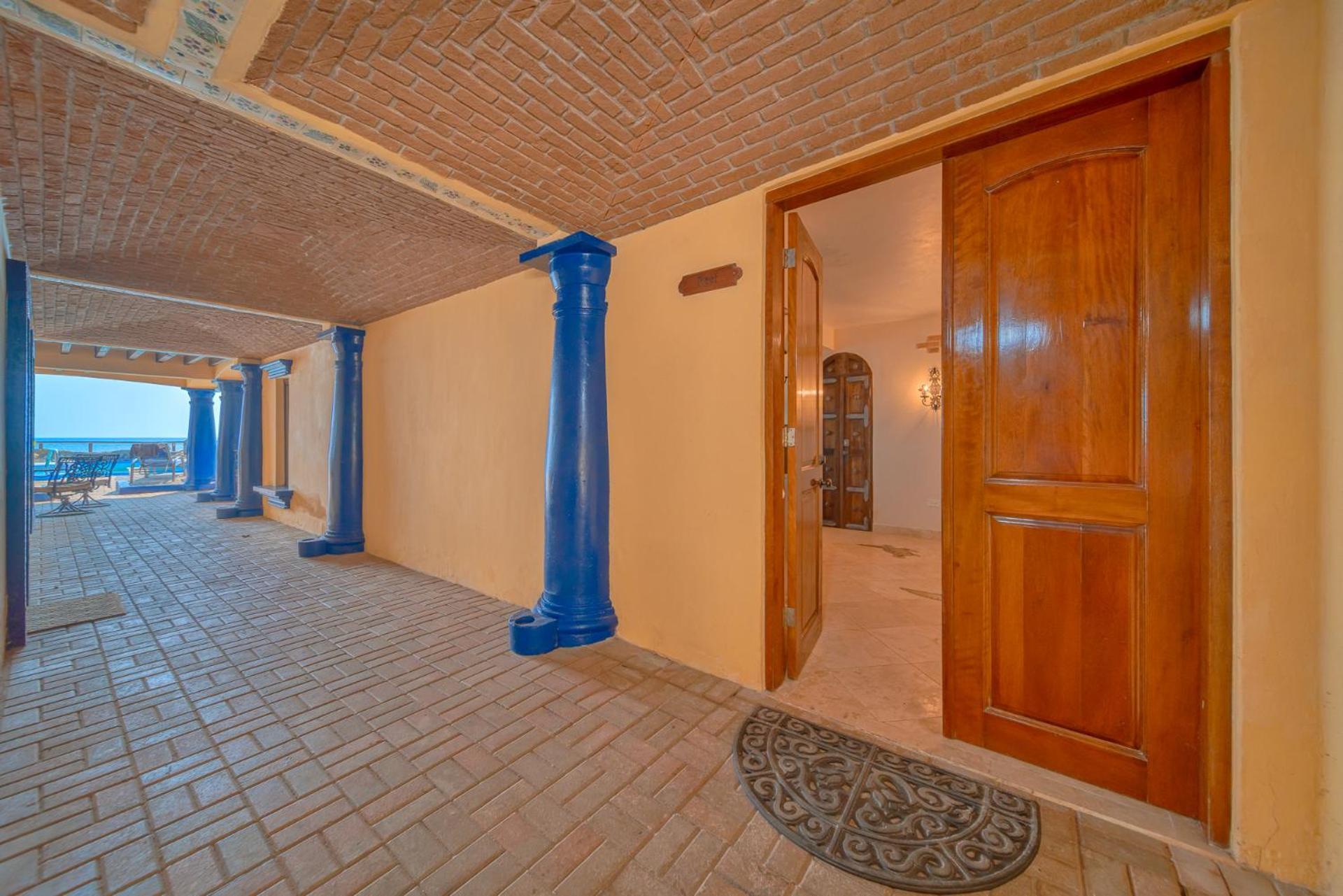 Hotel Caribe Tesoro West Bay Exterior foto